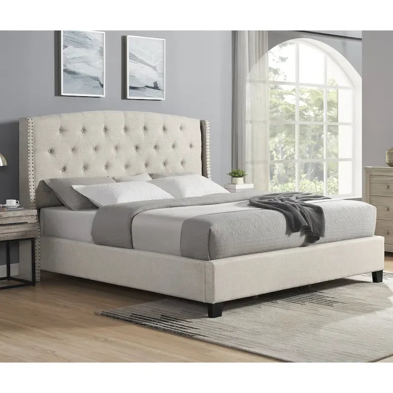 Lit plateforme rembourré en polyester beige avec tête de lit capitonnée à oreilles