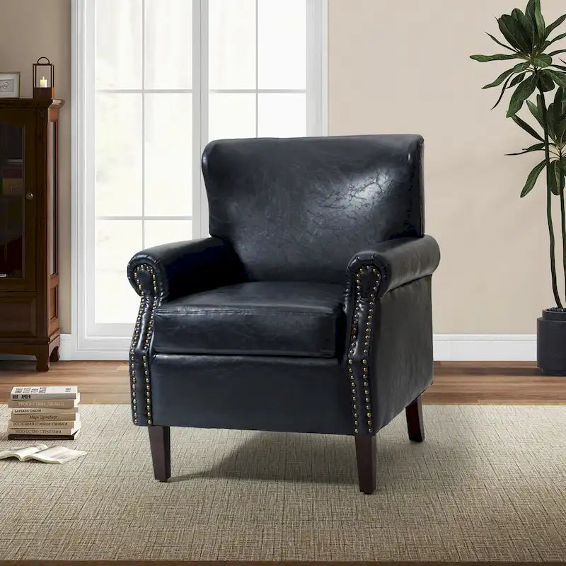 Fauteuil en cuir de transition Levi avec clous et accoudoirs arrondis